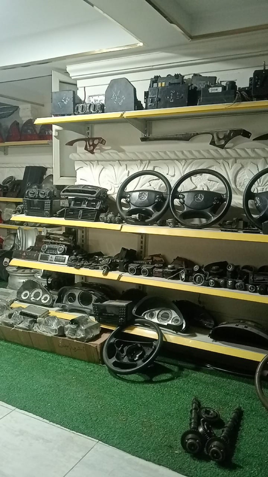 Mercedes steering wheels and instrument clusters ready for service